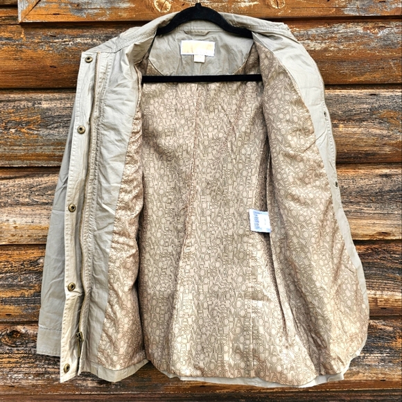 Michael Kors Khaki Jacket Raincoat Top Snap Up & Full Zipper W/ Pockets Size XS - Picture 9 of 12